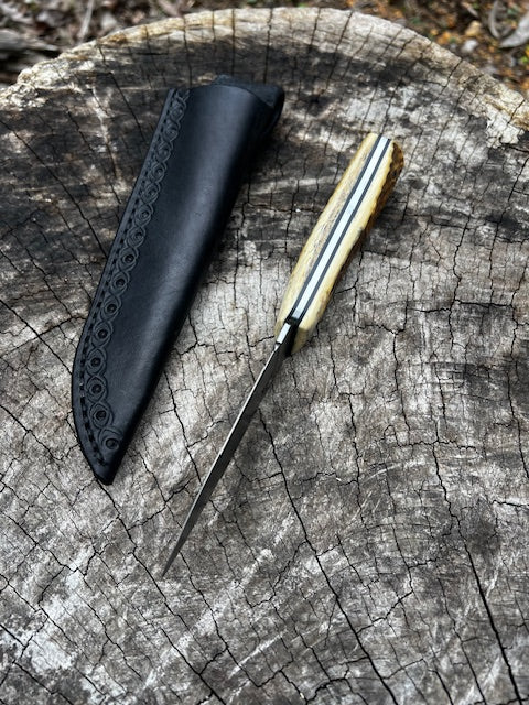Small Hunter - Red deer antler